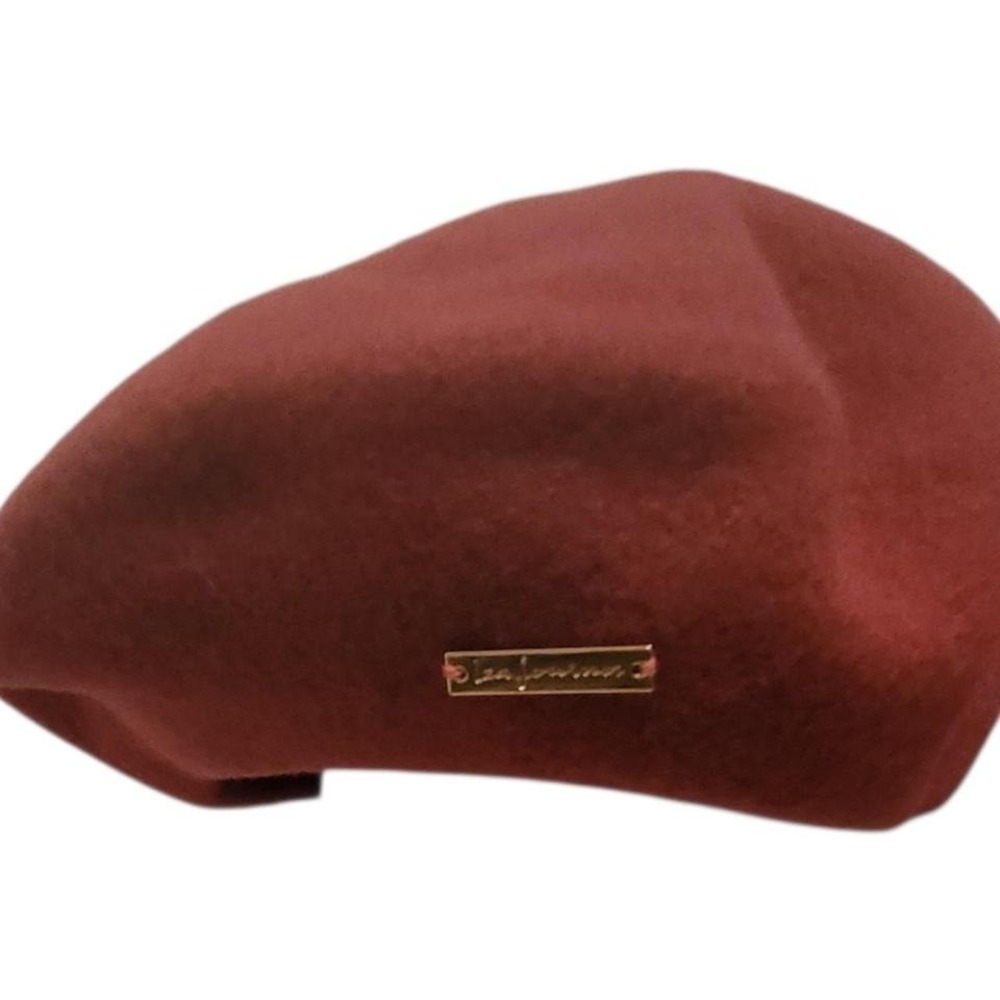 Raspberry Beret - Picture 4 of 4